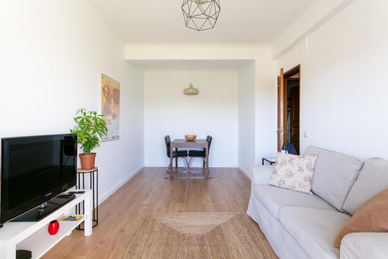 Apartamento Central Setubal Sossegado E Com Luz Exterior foto