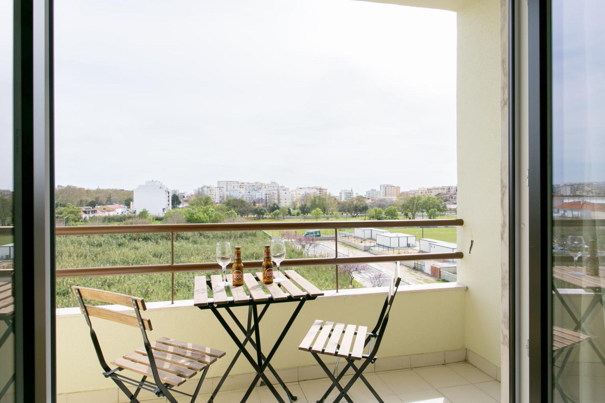 Apartamento Central Setubal Sossegado E Com Luz Exterior foto